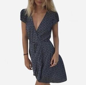 Brandy Melville Wrap Mini Dress One Size Blue Floral Ditsy Deep V-neck Tie Waist